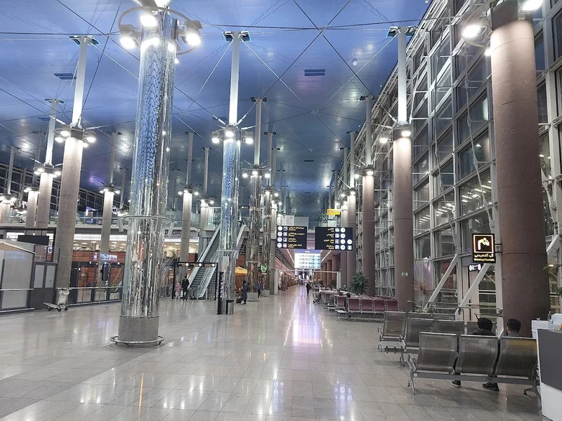 Exuberante es el interior de la Terminal 1.